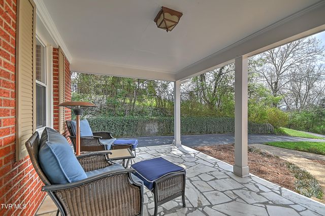 525 Cheyenne Road, Bristol, VA 24201