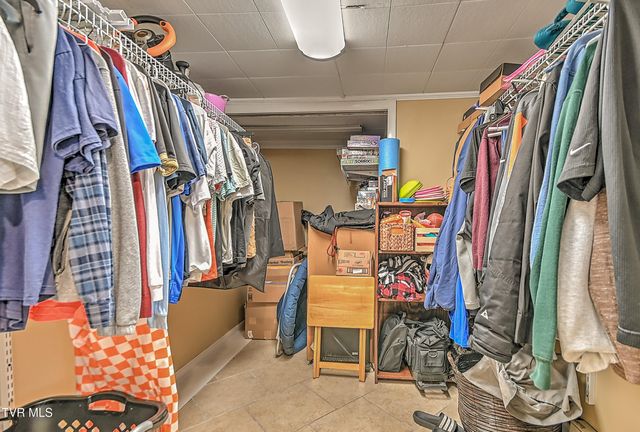 525 Cheyenne Road, Bristol, VA 24201