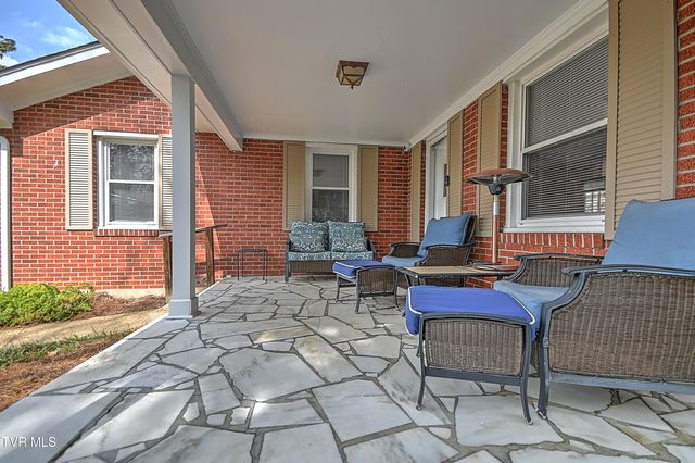 525 Cheyenne Road, Bristol, VA 24201