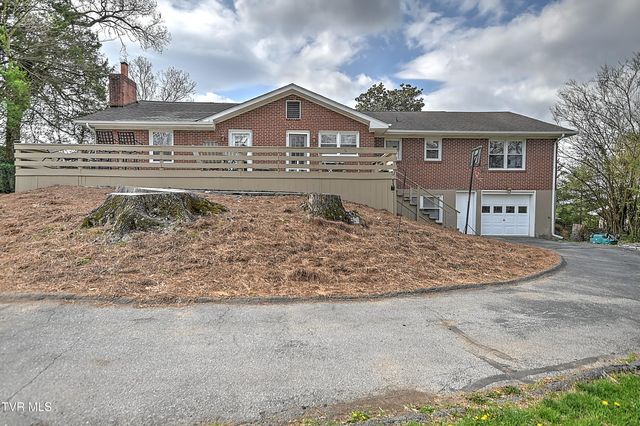 525 Cheyenne Road, Bristol, VA 24201