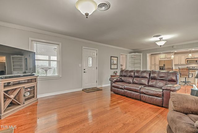 525 Cheyenne Road, Bristol, VA 24201