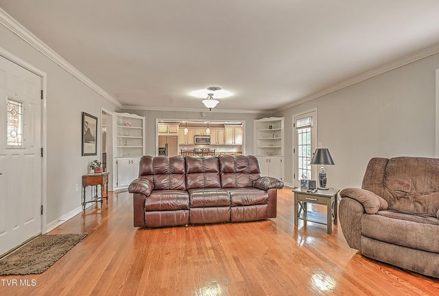 525 Cheyenne Road, Bristol, VA 24201