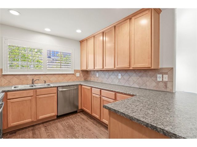546 Lost Valley Pt, Castle Rock, CO 80108