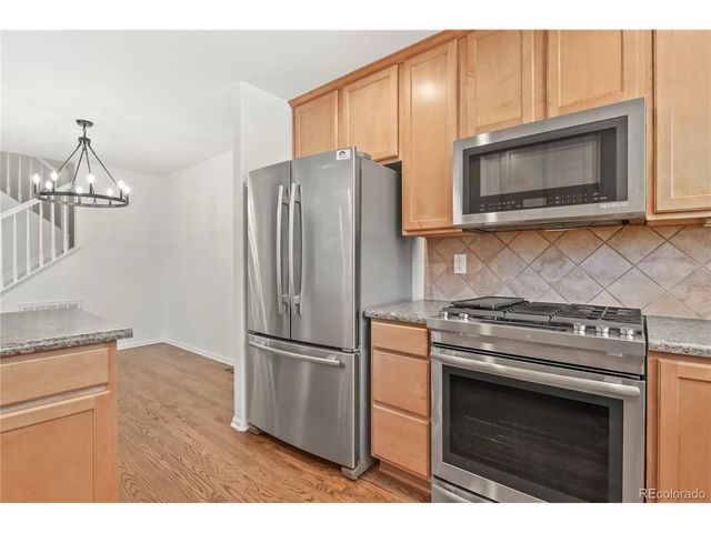 546 Lost Valley Pt, Castle Rock, CO 80108