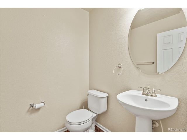 546 Lost Valley Pt, Castle Rock, CO 80108
