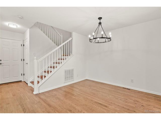 546 Lost Valley Pt, Castle Rock, CO 80108