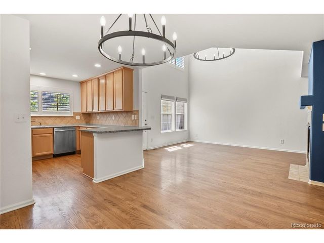 546 Lost Valley Pt, Castle Rock, CO 80108