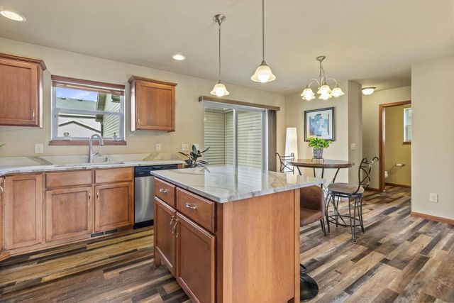 209 Shady Leaf Road, Madison, WI 53718