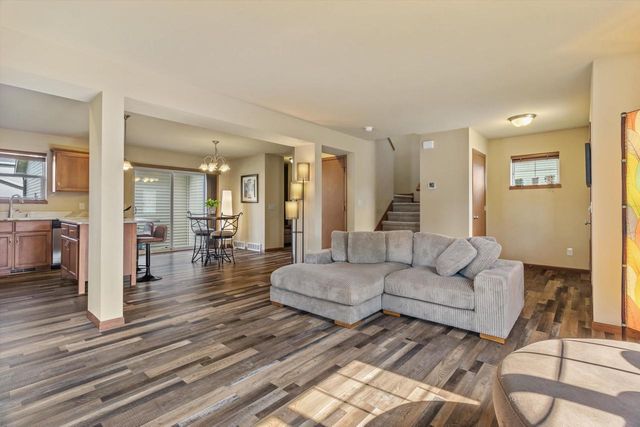 209 Shady Leaf Road, Madison, WI 53718