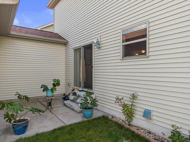 209 Shady Leaf Road, Madison, WI 53718