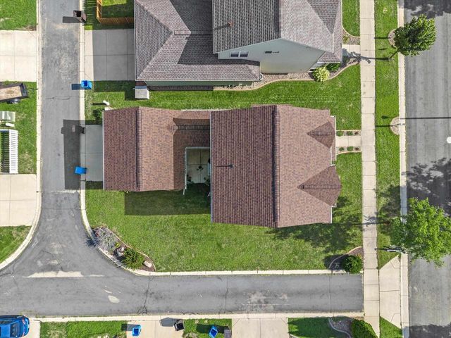 209 Shady Leaf Road, Madison, WI 53718