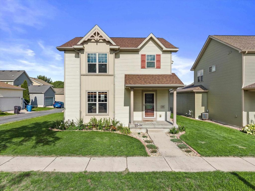 209 Shady Leaf Road, Madison, WI 53718