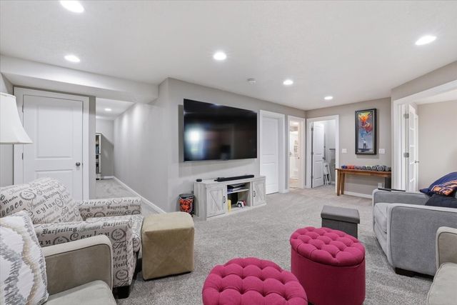 2231 NW Chapel Lane, Ankeny, IA 50023
