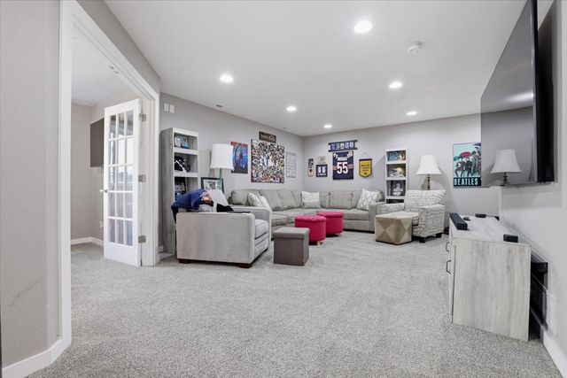 2231 NW Chapel Lane, Ankeny, IA 50023