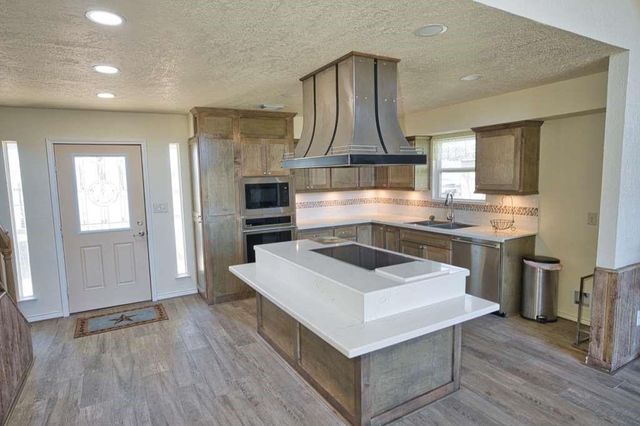 122 Vivian Street, Brazoria, TX 77422