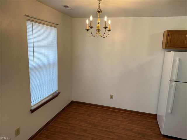 3464 Clover Meadows DR, Chesapeake, VA 23321