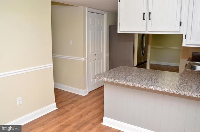 2527 VALLEY DR, Lancaster, PA 17603
