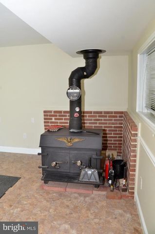 2527 VALLEY DR, Lancaster, PA 17603