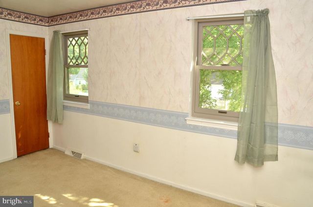 2527 VALLEY DR, Lancaster, PA 17603