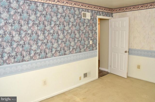 2527 VALLEY DR, Lancaster, PA 17603