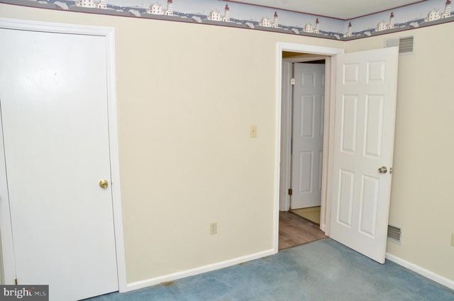 2527 VALLEY DR, Lancaster, PA 17603