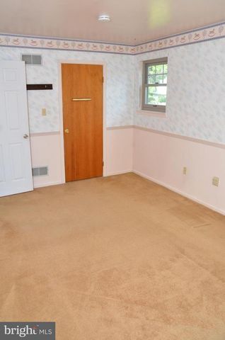 2527 VALLEY DR, Lancaster, PA 17603