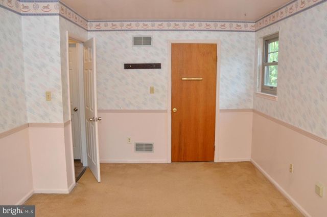 2527 VALLEY DR, Lancaster, PA 17603