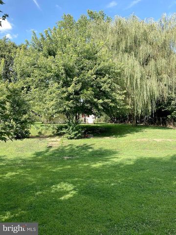 2527 VALLEY DR, Lancaster, PA 17603