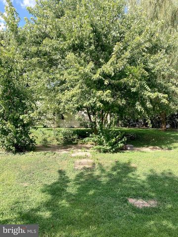2527 VALLEY DR, Lancaster, PA 17603