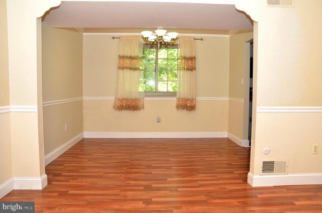 2527 VALLEY DR, Lancaster, PA 17603