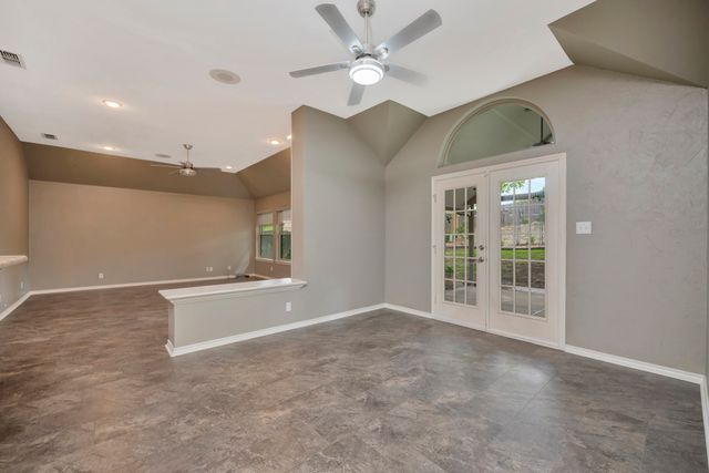 4731 Saddlebrook Drive, Benbrook, TX 76116