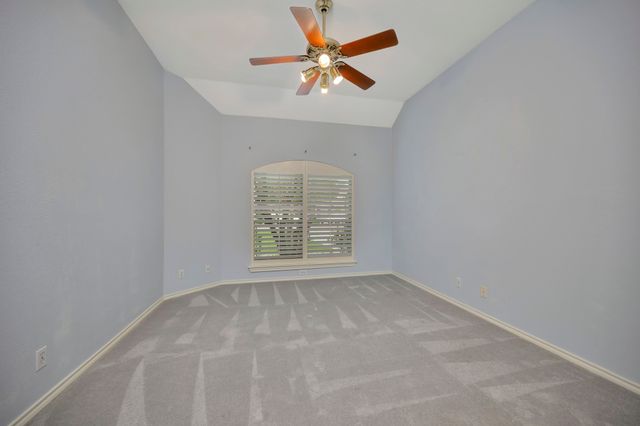 4731 Saddlebrook Drive, Benbrook, TX 76116