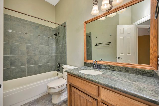 4731 Saddlebrook Drive, Benbrook, TX 76116