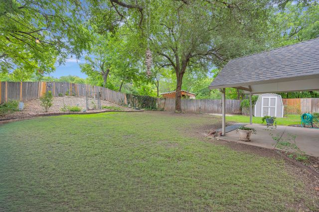 4731 Saddlebrook Drive, Benbrook, TX 76116
