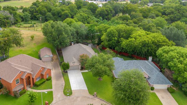 4731 Saddlebrook Drive, Benbrook, TX 76116