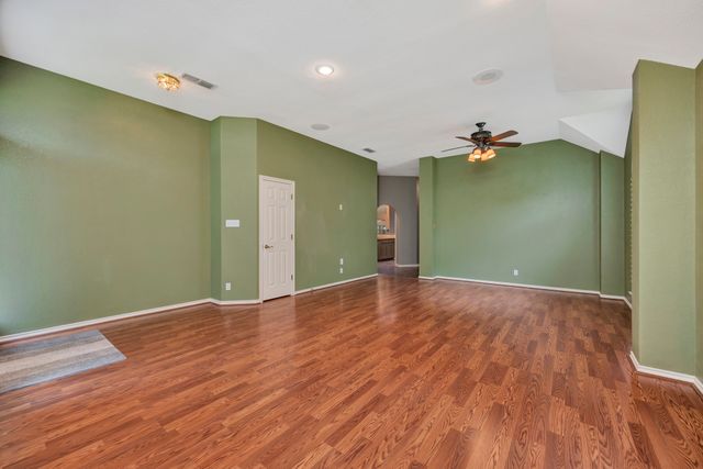 4731 Saddlebrook Drive, Benbrook, TX 76116