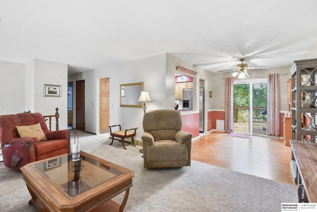 3818 N 95th Street, Omaha, NE 68134