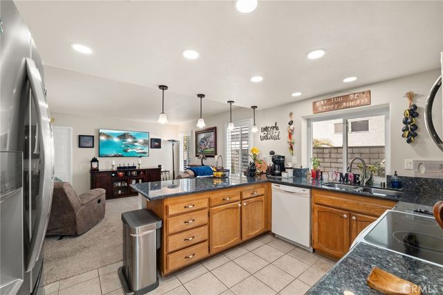 831 Arbor Cir, La Verne, CA 91750