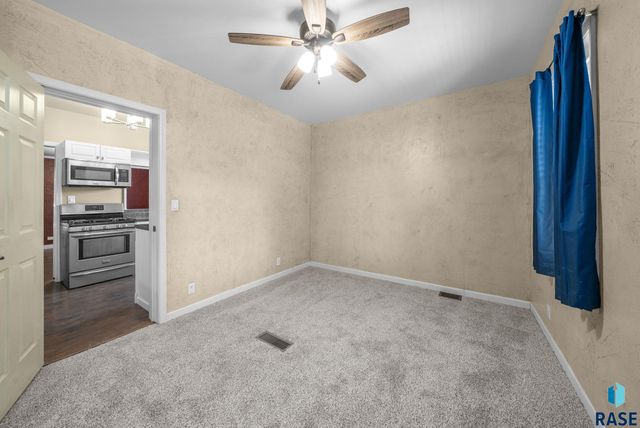 504 S 5th Ave Avenue, Sioux Falls, SD 57104