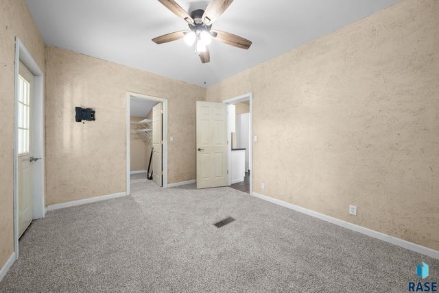 504 S 5th Ave Avenue, Sioux Falls, SD 57104