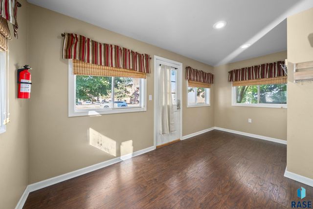 504 S 5th Ave Avenue, Sioux Falls, SD 57104