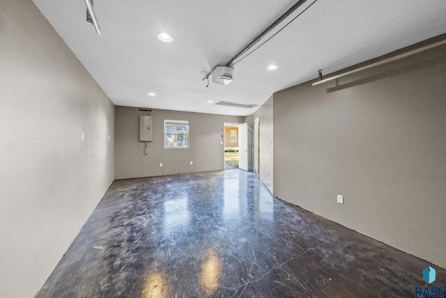 504 S 5th Ave Avenue, Sioux Falls, SD 57104