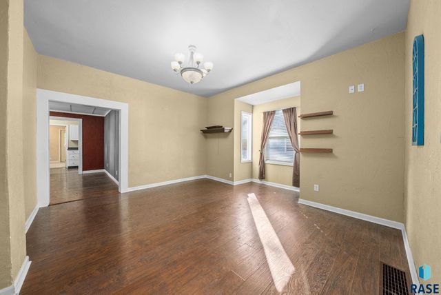 504 S 5th Ave Avenue, Sioux Falls, SD 57104