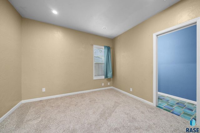 504 S 5th Ave Avenue, Sioux Falls, SD 57104