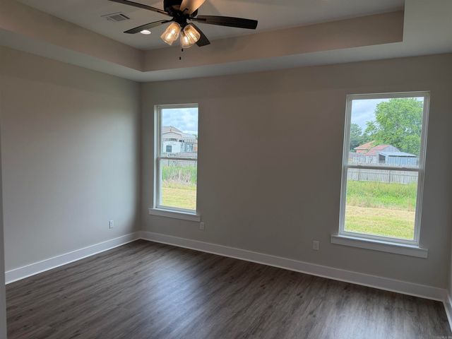 82 Dove Ln, Vilonia, AR 72173