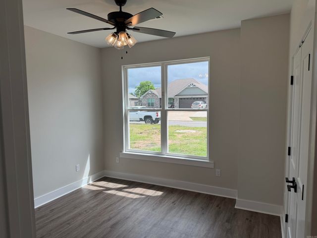 82 Dove Ln, Vilonia, AR 72173