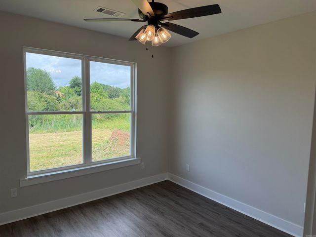 82 Dove Ln, Vilonia, AR 72173