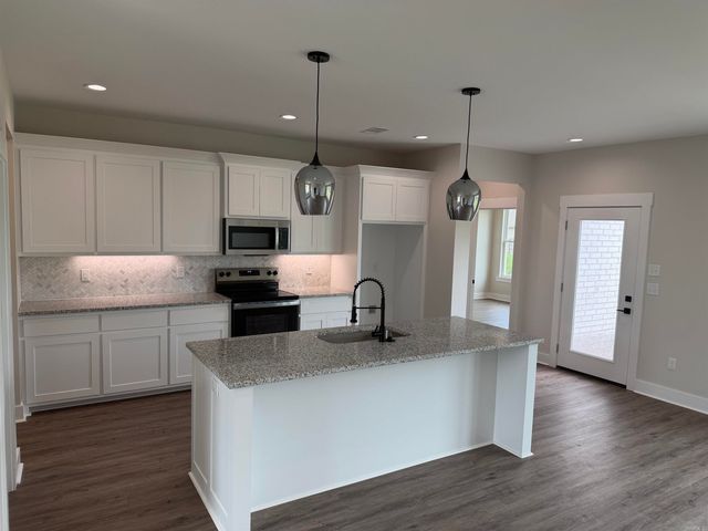 82 Dove Ln, Vilonia, AR 72173