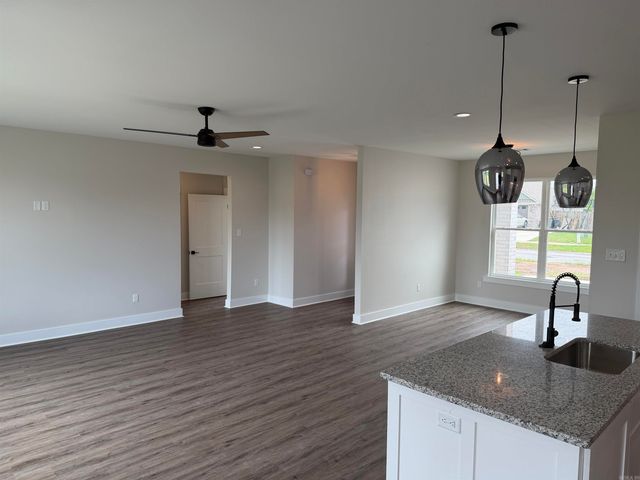 82 Dove Ln, Vilonia, AR 72173
