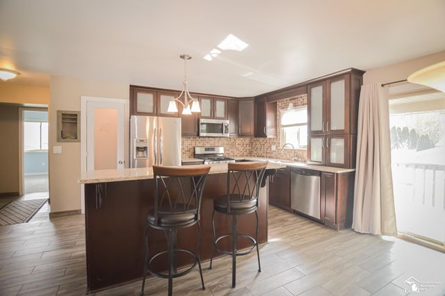 8675 Lillian Drive, Newport, MI 48166
